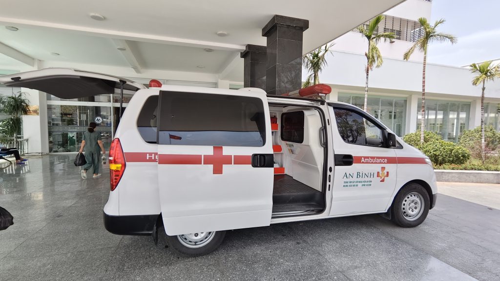 Xe cấp cứu, xe cứu thương tại Quảng Yên | Gọi xe nhanh 24/7